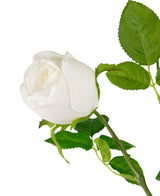 Il ramo di rosa artificiale Real Touch bianco da 72 cm è un singolo bocciolo di rosa bianca artificiale con foglie e stelo verdi, su uno sfondo bianco.