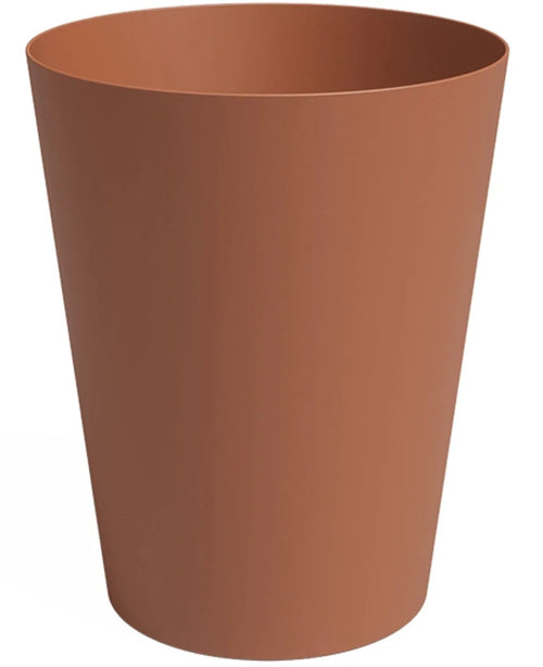 Il Planter Porto Ø40cm x H50cm è un cestino per rifiuti cilindrico marrone con lati lisci e parte superiore leggermente svasata.