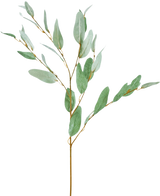Il Ramo Artificiale Eucalipto 86 cm verde ha un unico ramo decorativo di eucalipto con sottili foglie di seta verde e sottili steli marroni, isolato su fondo bianco.
