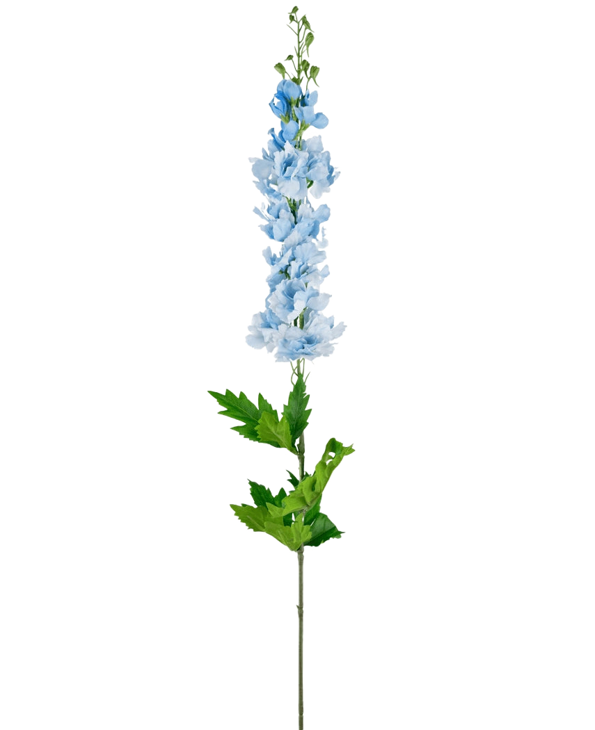 Il Delphinium Real Touch Blue artificiale da 90 cm ha un unico stelo alto con molteplici fiori azzurri e foglie verdi seghettate, su uno sfondo bianco semplice.