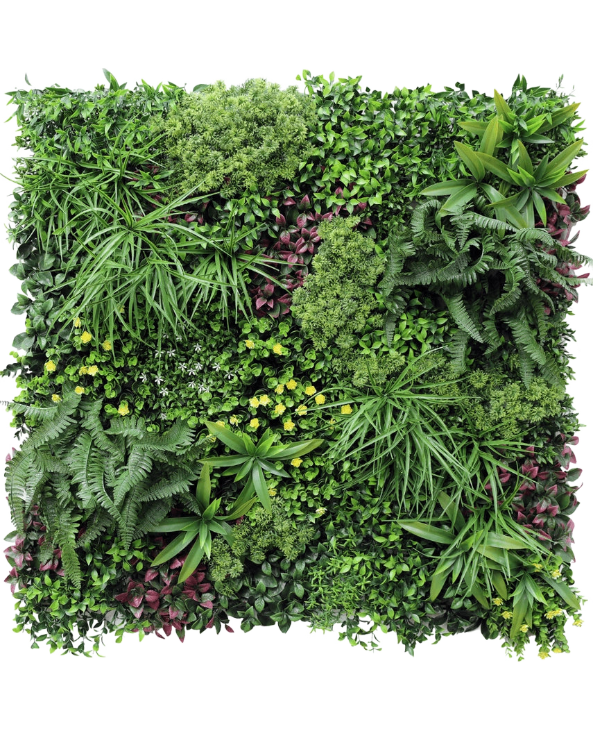 La siepe artificiale Wonderland 100x100 cm UV è un giardino verticale quadrato con un denso mix di foglie verdi e viola, felci e piccoli fiori gialli in una disposizione rigogliosa e strutturata.