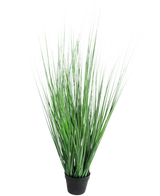 L'erba artificiale cipolla 130 cm ignifuga è una pianta erbacea ornamentale in vaso con foglie verdi lunghe e sottili, su uno sfondo bianco a tinta unita.