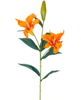 De Kunstbloem Lelie Real Touch oranje 95 cm heeft een enkele steel met twee open oranje lelies, een gesloten knop bovenaan en lange, smalle groene bladeren, alles tegen een witte achtergrond.