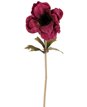 Un singolo fiore di Anemone artificiale di 38 cm in rosso bordeaux, con petali rosa scuro stratificati, un cuore scuro, foglie verdi e uno stelo lungo e sottile, raffigurato su un semplice sfondo bianco.