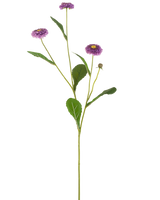 Een Kunstbloem Zomeraster van 57 cm met een enkele groene steel, drie paarse margrietachtige bloemen met een geel hart en een aantal groene bladeren, afgebeeld tegen een effen witte achtergrond.