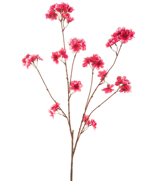Il fiore artificiale di ciliegio fucsia da 114 cm mostra un singolo ramo marrone con più steli, ciascuno con grappoli di vivaci fiori di Natale artificiali fucsia su un semplice sfondo bianco.