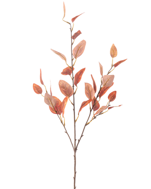 Un singolo fiore di eucalipto artificiale di 104 cm con steli multipli sottili e foglie autunnali rosse ovali, su uno sfondo bianco semplice.