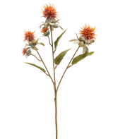 De Kunstbloem Saffloer 57 cm oud oranje heeft een enkele steel met drie stekelige, distelachtige oranje bloemen en verschillende groene bladeren, geïsoleerd op een witte achtergrond.