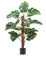 De Kunstplant Monstera 120 cm is een kunstplant in pot met grote, glanzende groene bladeren en een bruine stengel met textuur tegen een effen witte achtergrond.