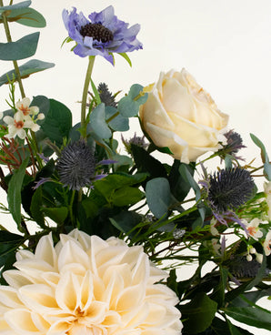 Composizione floreali artificiali Petal Poetry