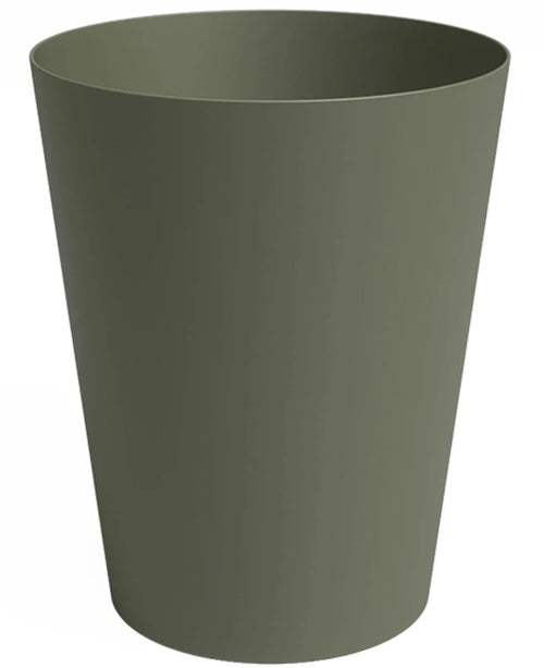 La fioriera Porto Ø40 cm x H50 cm è una fioriera cilindrica verde oliva con una forma leggermente affusolata e una superficie liscia, mostrata su uno sfondo bianco.
