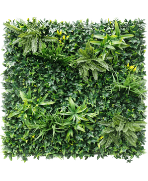 La Siepe Artificiale Volta 100x100 cm UV è una parete verde quadrata dal fitto fogliame artificiale, con varie piante a fogliame come felci e piccoli fiori gialli, disposte su uno sfondo rigoglioso.