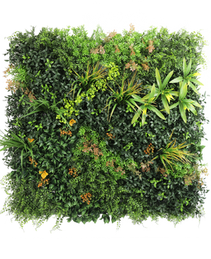 La siepe artificiale Marisa 100x100 cm UV è una lussureggiante parete quadrata verde con piante dal fogliame misto, felci, accenti giallo-verdi e foglie brunastre sparse su uno sfondo bianco semplice.