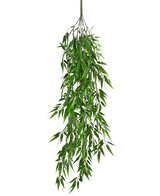 La pianta pensile artificiale Bamboo UV 80 cm ha foglie verdi lunghe e sottili che pendono con grazia dallo stelo, su uno sfondo bianco semplice.