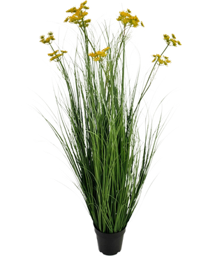 Il vaso per erba artificiale con radice di erba e cipolla da 120 cm è una pianta artificiale ignifuga in vaso con lunghe foglie verdi simili a erba e mazzi di piccoli fiori gialli, isolati su uno sfondo bianco.