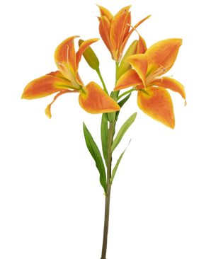 Il fiore artificiale giglio asiatico 66 cm arancione ha un unico stelo con tre gigli arancioni aperti, un bocciolo non aperto e foglie verdi su uno sfondo chiaro.