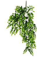 La pianta pensile artificiale Pumila 86 cm è un ramo artificiale realistico con steli multipli di piccole foglie ovali verde brillante, che appaiono rigogliose e cadenti su un semplice sfondo bianco.